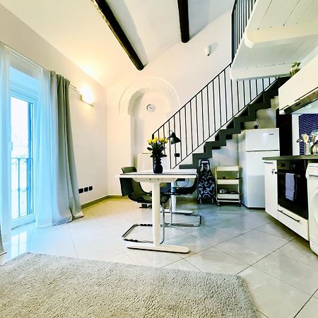 Ferienwohnung Cozy Loft In A Fashion District Of Mailand Exterior foto