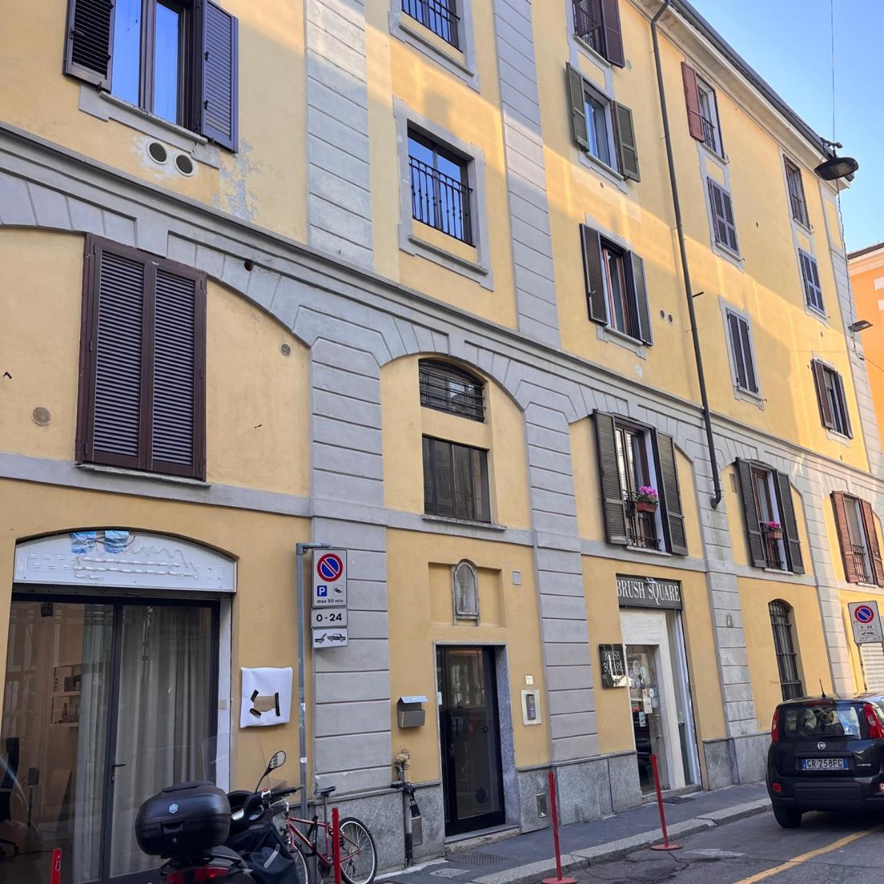 Ferienwohnung Cozy Loft In A Fashion District Of Mailand Exterior foto