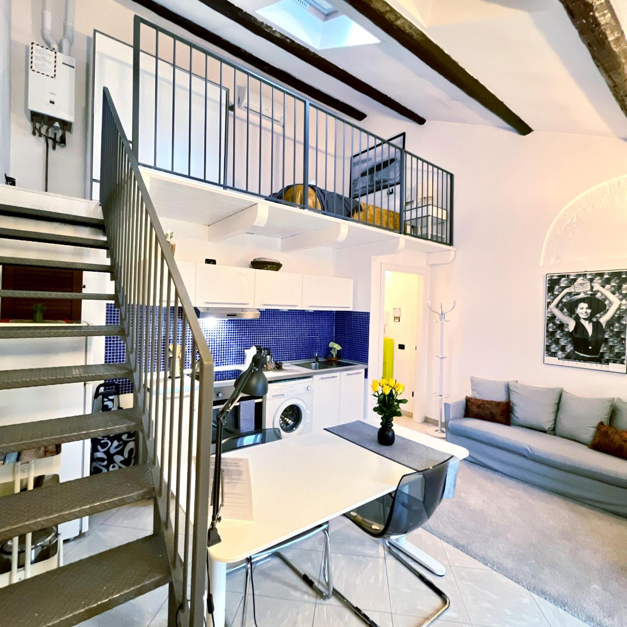 Ferienwohnung Cozy Loft In A Fashion District Of Mailand Exterior foto